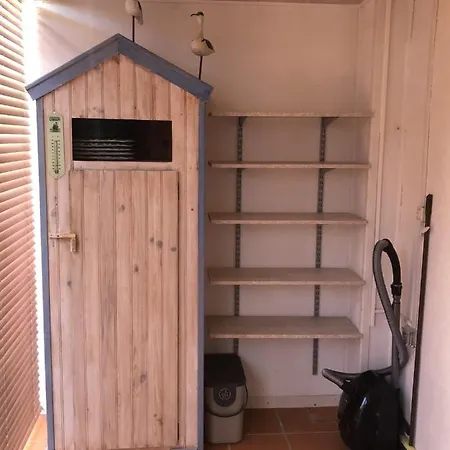 Holiday home Le Phare - De *